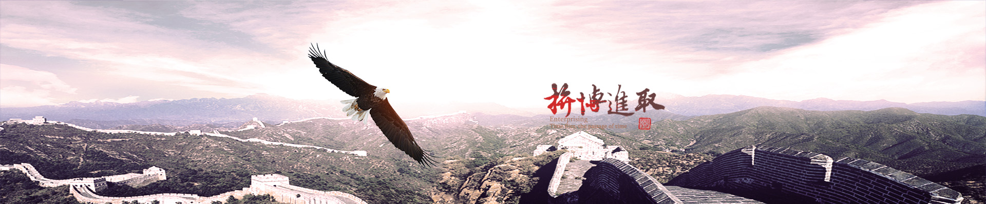 直線(xiàn)振動(dòng)篩主要用于實(shí)現(xiàn)粉狀，顆粒狀物料的篩分、分級(jí)，除雜等效果。